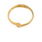 Bracelet manchette MaisonMagnificence VICTORIA en acier inoxydable plaqué or 18K au design minimaliste et lisse